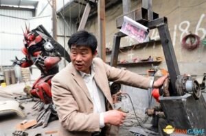 供不应求！山东农民用旧零件拼出“擎天柱”卖10万