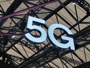 4G确实够用！中国工程院院士：5G网速比4G快7倍 没啥用