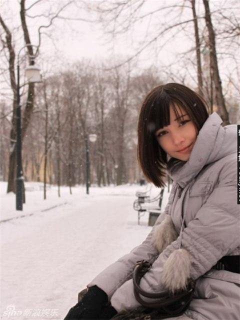 21岁日俄混血美女爆红网络 酷似最终幻想女主角