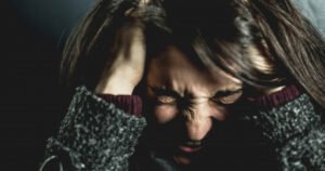 脾氣易怒竟是缺乏「抗壓維生素」　醫師點2情況須速補充
