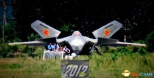 真是霸气十足！新版2012号歼-20战机正面照曝光